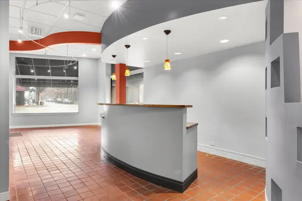 41 E University AVE #1, Champaign, IL 61821
