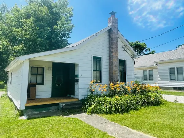 1213 E Main ST, Streator, IL 61364