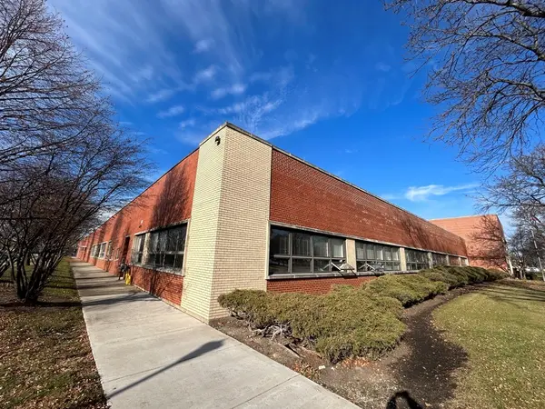 8338 Austin AVE, Morton Grove, IL 60053