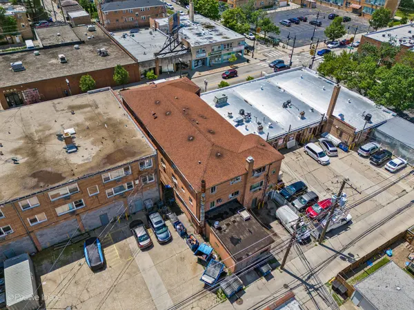 2944 W Devon AVE, Chicago, IL 60659