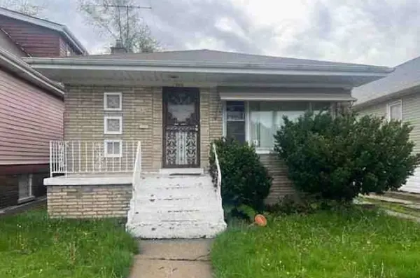 13833 S Edbrooke AVE, Riverdale, IL 60827