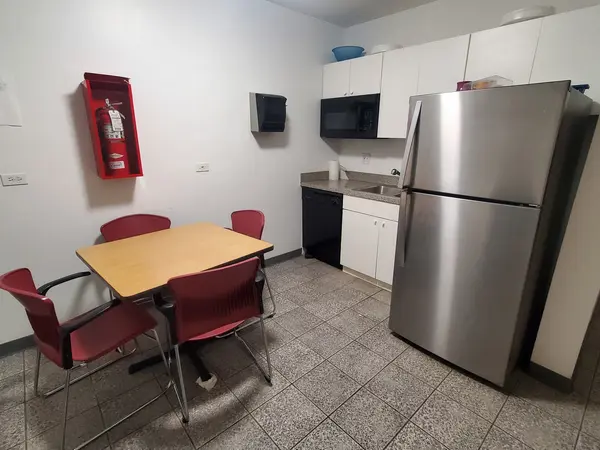 710 E 47th ST #302W, Chicago, IL 60653