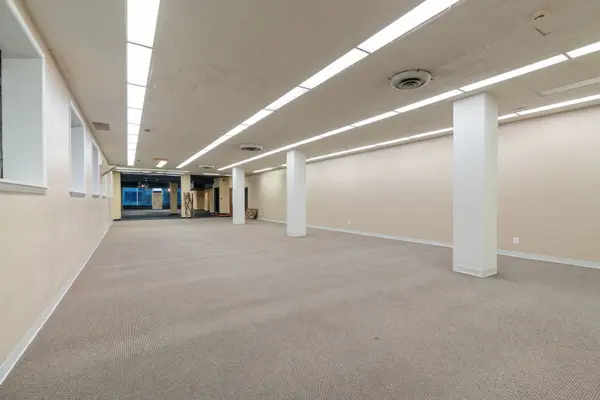 175 W Washington ST, Chicago, IL 60602