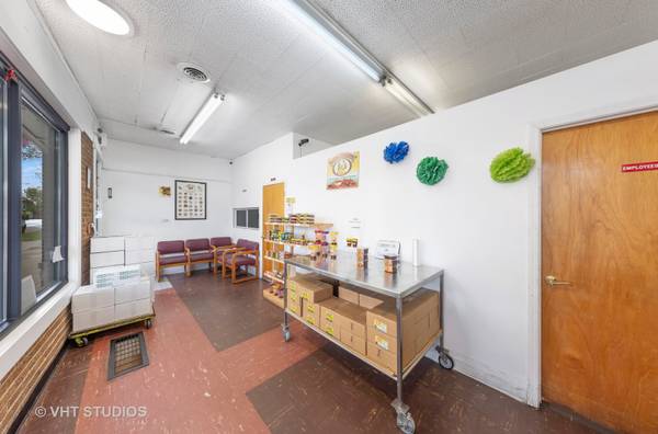 4933-4935 W Fullerton AVE, Chicago, IL 60639