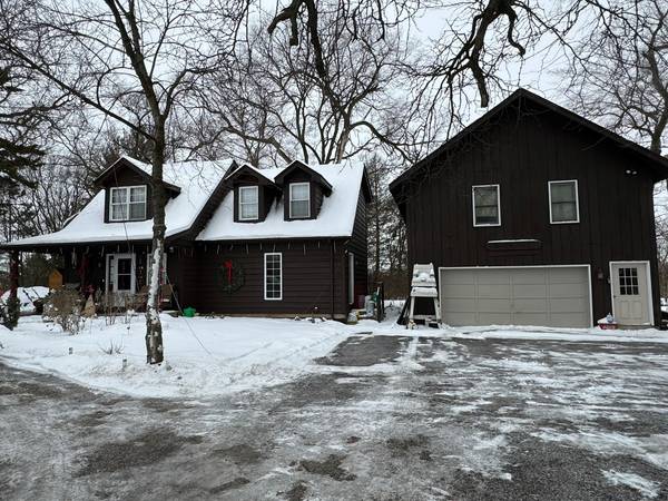 5S022 Raymond DR, Naperville, IL 60540