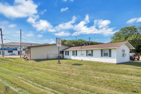 1112 E Railroad ST, Sandwich, IL 60548