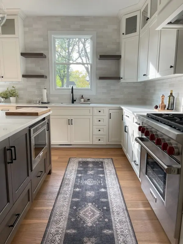 650 E Van Buren ST, Villa Park, IL 60181