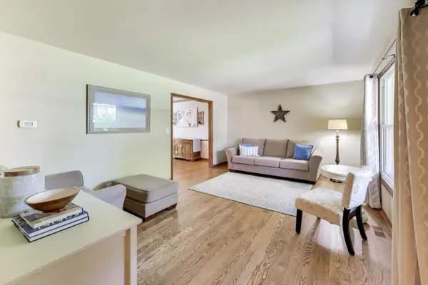 207 Mainsail DR, Third Lake, IL 60030