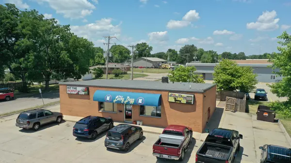 401 Limit ST, Lincoln, IL 62656