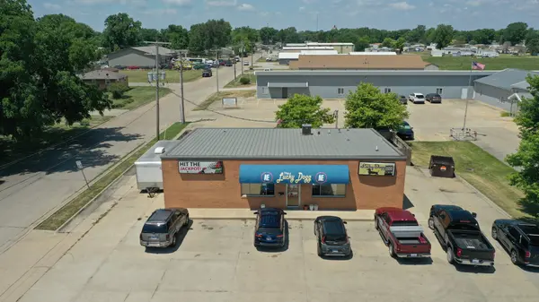 401 Limit ST, Lincoln, IL 62656