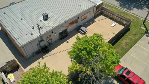 401 Limit ST, Lincoln, IL 62656