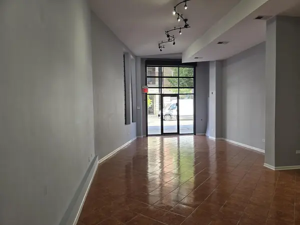 1449 W Fullerton AVE, Chicago, IL 60614