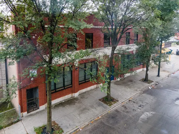 2945 W Harrison ST, Chicago, IL 60612