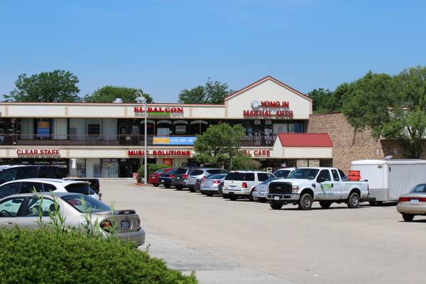417-437 N Bolingbrook DR, Bolingbrook, IL 60440