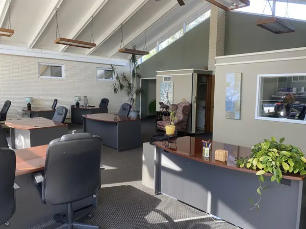 1700 Ogden AVE, Lisle, IL 60532