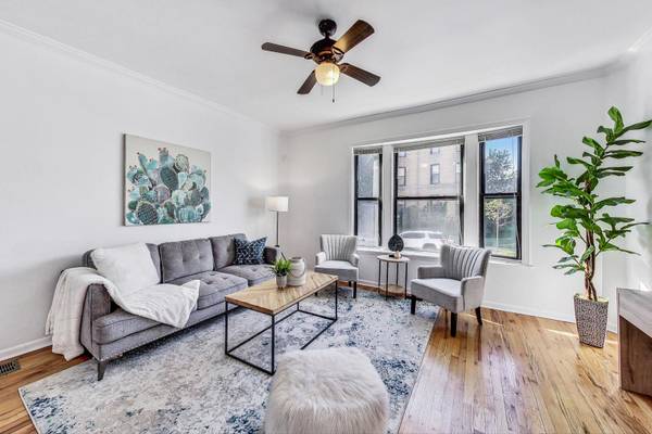 6209 S Dorchester AVE #1, Chicago, IL 60637