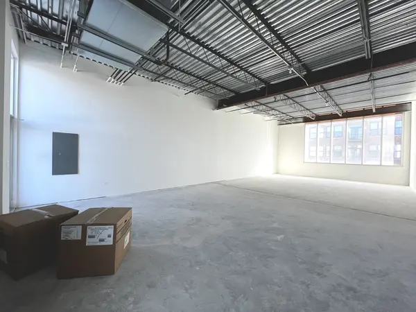 2252 S Canal ST #205, Chicago, IL 60616