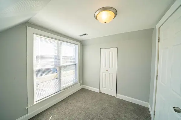 8616 S Emerald AVE, Chicago, IL 60620