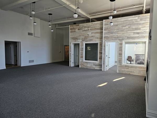 2411 N Clybourn AVE #2R, Chicago, IL 60614