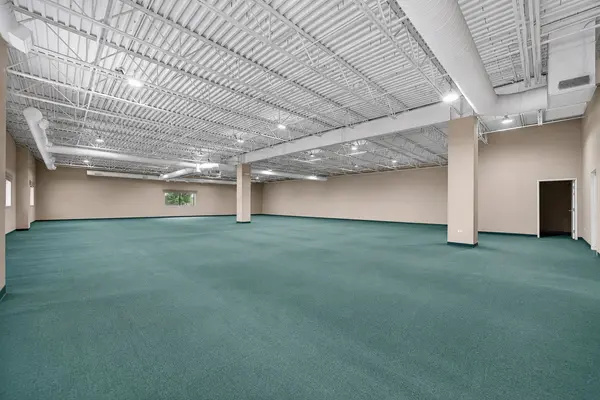 625 N Bridgeport TER, Lindenhurst, IL 60046