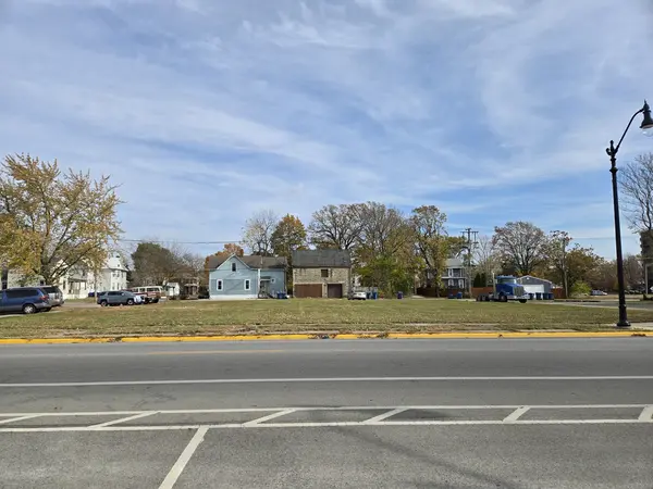 504 S Schuyler AVE, Kankakee, IL 60901