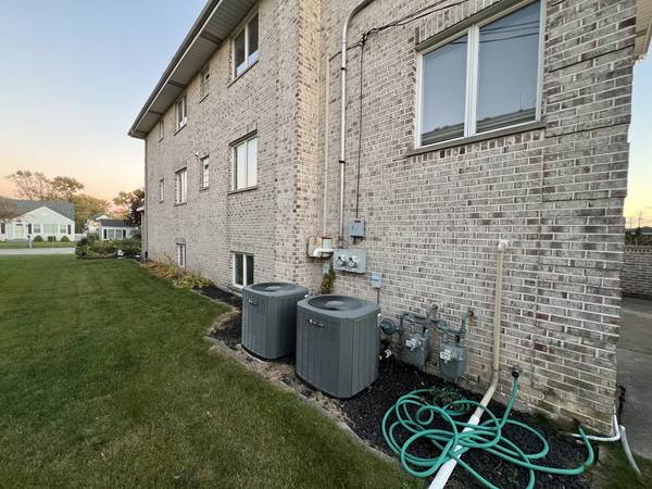 5348 6th AVE, Countryside, IL 60525