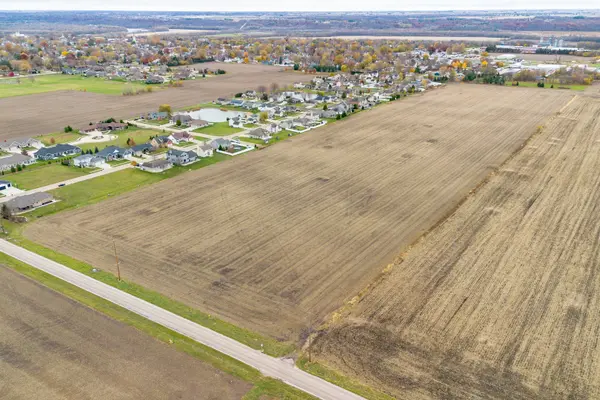 0 Shooting Park RD, Peru, IL 61354