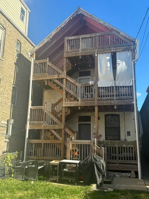 2230 S Sawyer AVE, Chicago, IL 60623