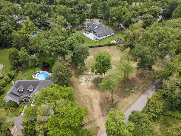 61 Woodley RD, Winnetka, IL 60093