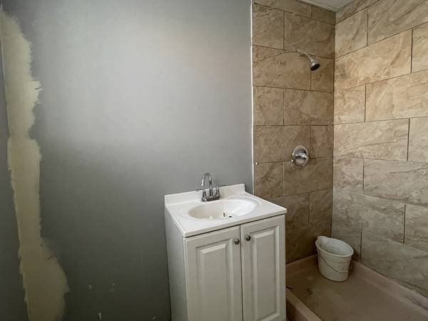 4485 S Archer AVE, Chicago, IL 60632