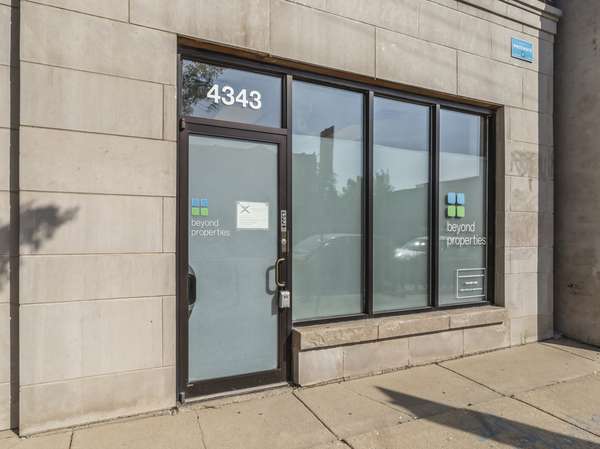 4343 N Western AVE #C1, Chicago, IL 60618