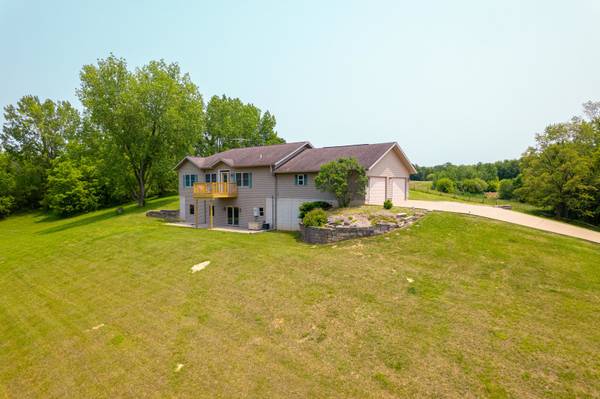 9304 Ellis RD, Fenton, IL 61251