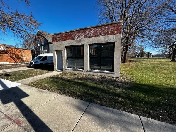 1209 S 5th AVE, Maywood, IL 60153
