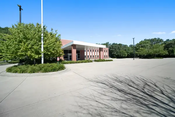 1225 E Washington ST, Joliet, IL 60433
