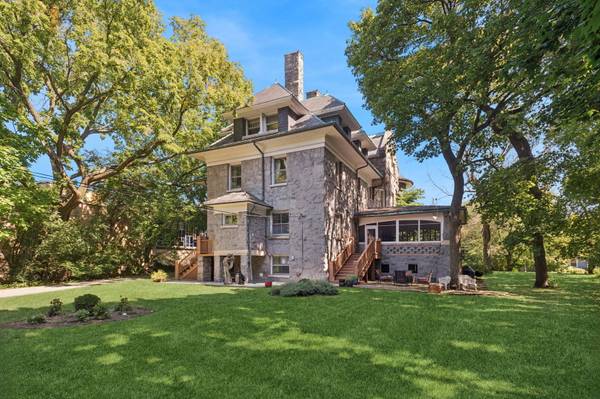 1232 Ridge AVE, Evanston, IL 60202