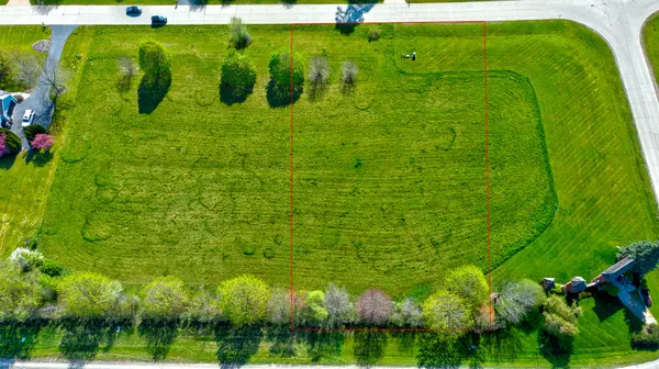 8501 Country Shire LN, Spring Grove, IL 60081