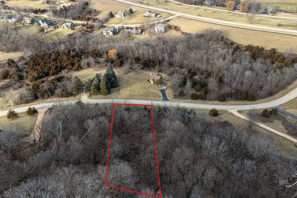545 Territory DR, Galena, IL 61036