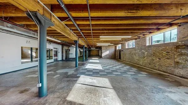 1500 W Carroll AVE #LOWERLEVEL, Chicago, IL 60607