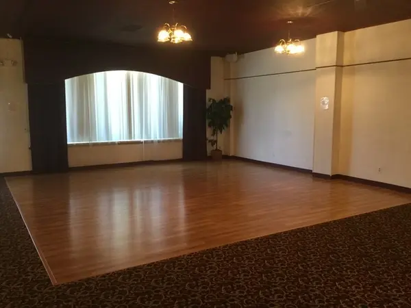 209 W Oak ST, Watseka, IL 60970