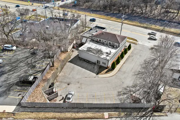 700 Northwest HWY, Fox River Grove, IL 60021