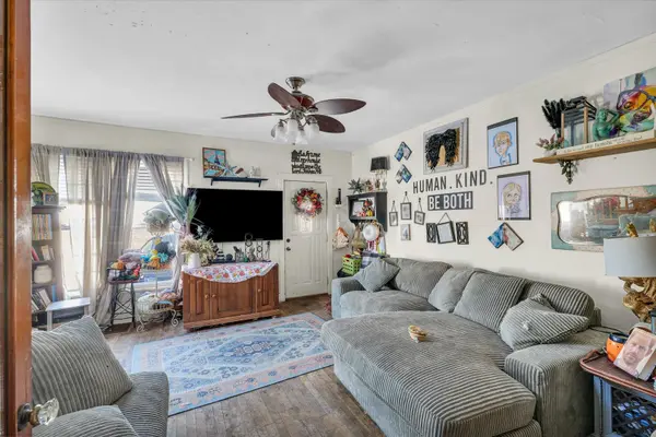 1500 N Cr 150e RD, Atwood, IL 61913