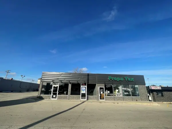 2850 Belvidere RD, Waukegan, IL 60085