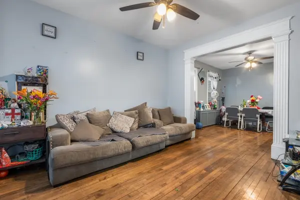 10408 S Avenue J, Chicago, IL 60617