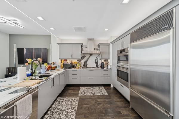 401 N Wabash AVE #37C, Chicago, IL 60611