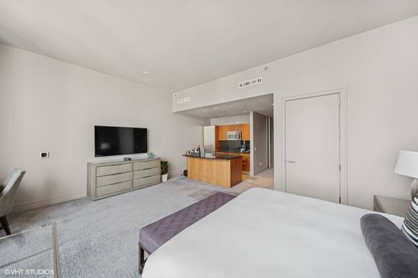 401 N Wabash AVE #2304, Chicago, IL 60611