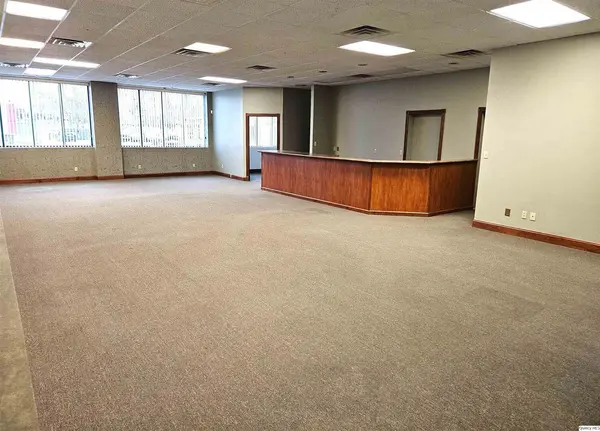 3236 Broadway Street, Suite 300, Quincy, IL 62301