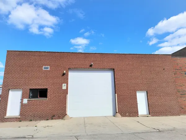 3241 S Shields AVE, Chicago, IL 60616