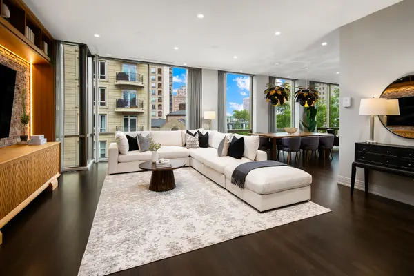 416 W Deming PL #4, Chicago, IL 60614