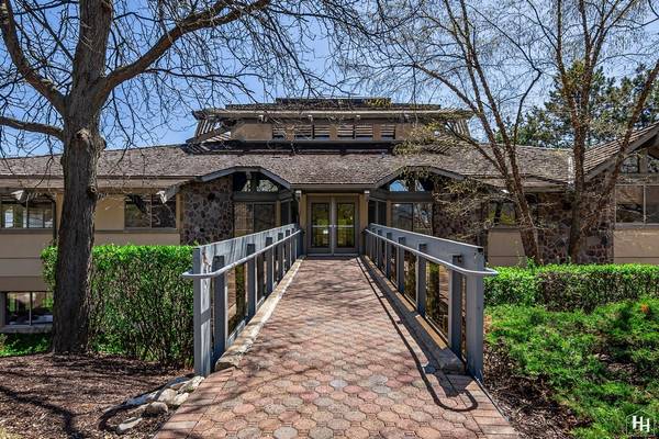970 McHenry AVE, Crystal Lake, IL 60014
