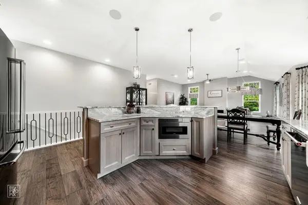 11158 Tuscany LN, Lemont, IL 60439